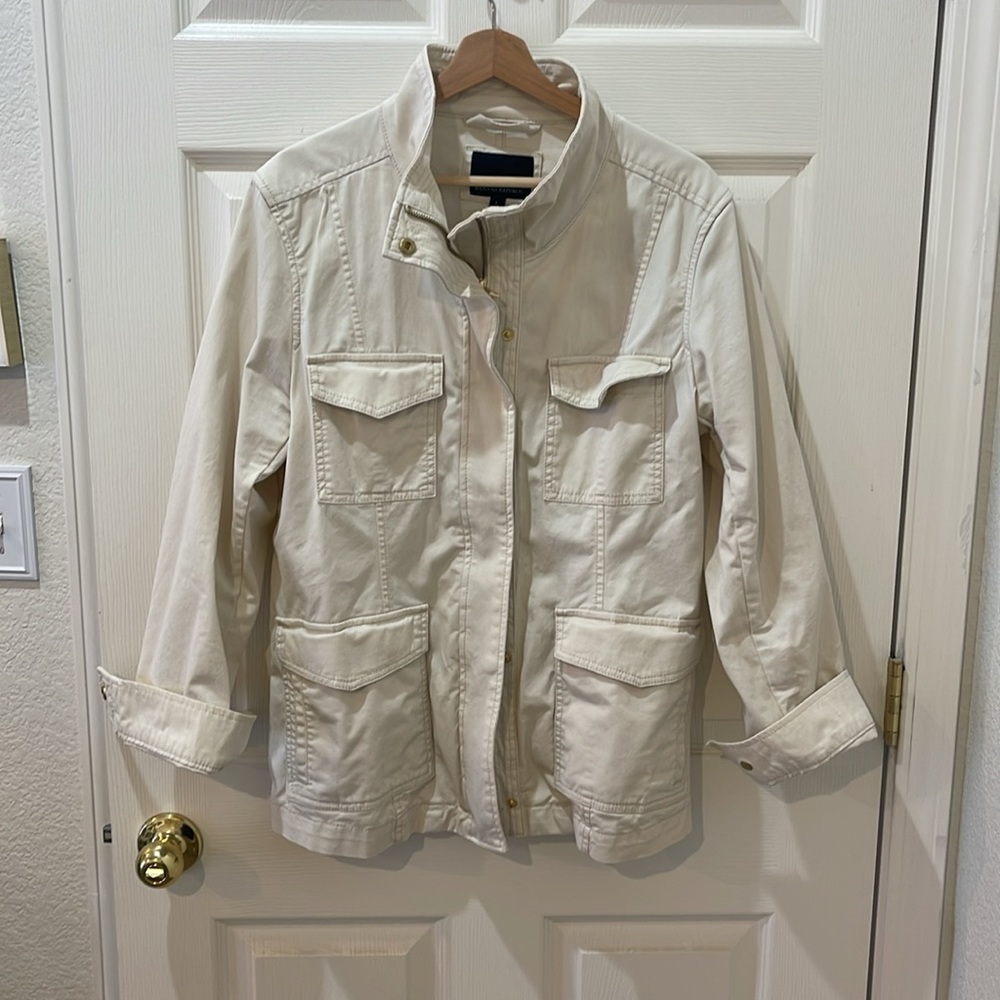Banana republic women’s khaki jacket, Size L